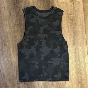 lululemon athletica Men's Black & Dark Gray Camo Performance Tank